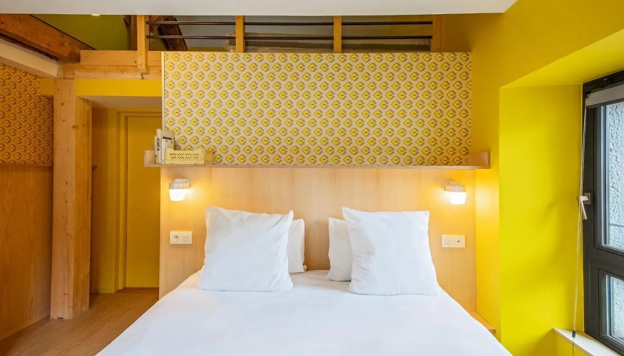 **  Cosmiques Hotel - Centre Chamonix France